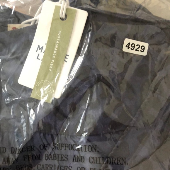 Marine Layer Rory Blouse Cheetah Animal Print Ruffle Long Sleeve Top Blue NWT S - Picture 6 of 8